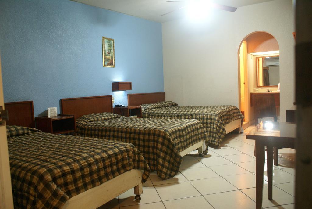 Hotel De Mexico Heroica Matamoros Zimmer foto